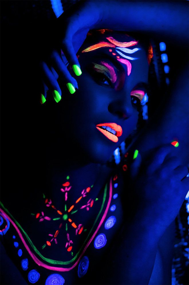 20 fotos iluminadas por luces de neón y ultravioletas diseños creativos